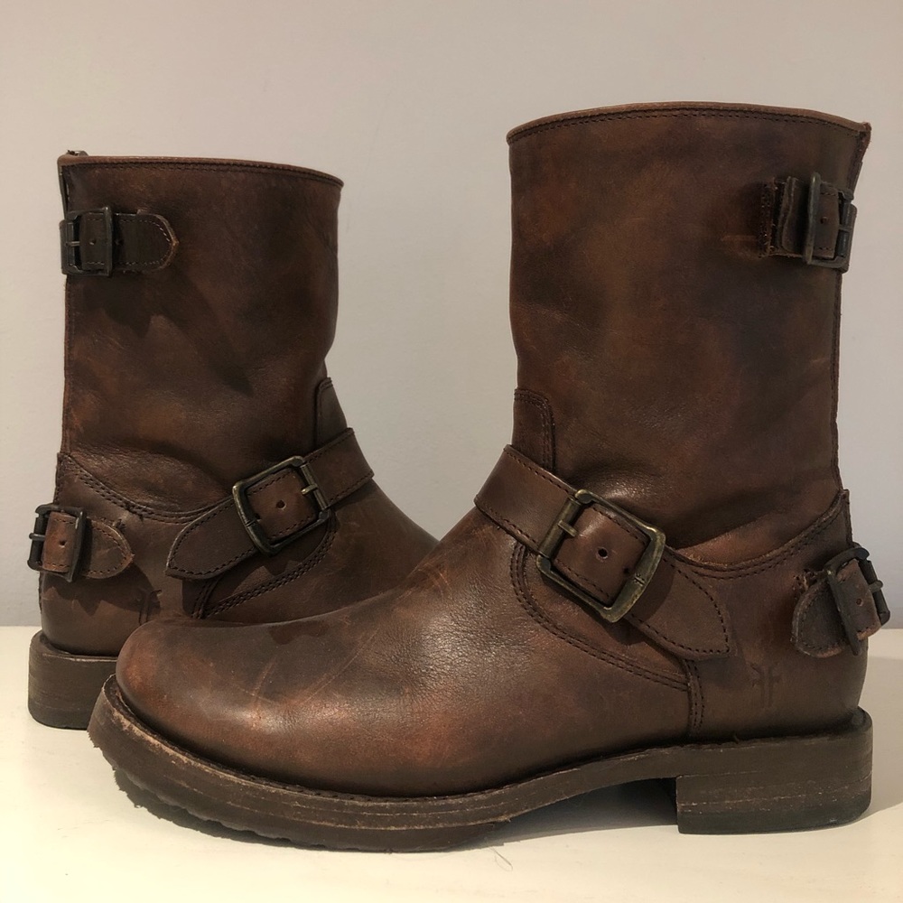 Frye Veronica Back Zip Short Boots